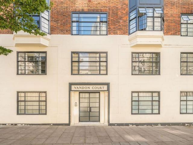 House for rent in Westminster, Victoria