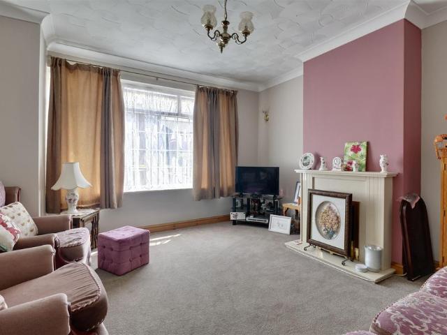 Room for rent in Woodcot, Middlecroft