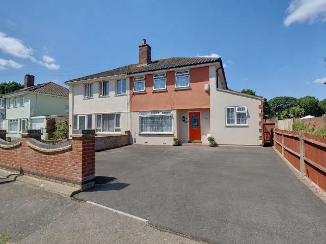 House for rent in Woodcot, Middlecroft