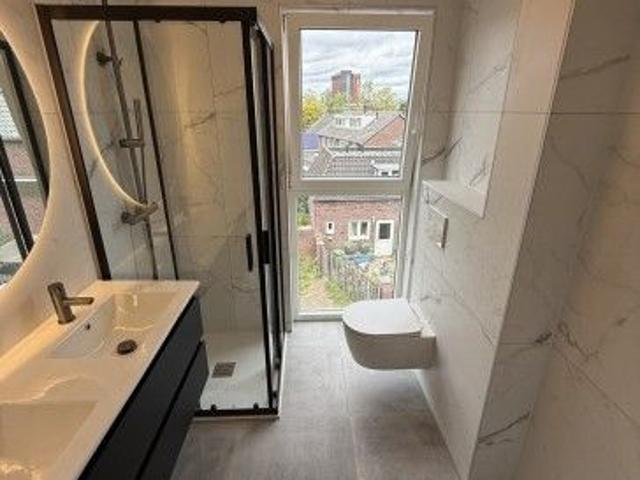 Appartement te huur in Aalst, Waalre