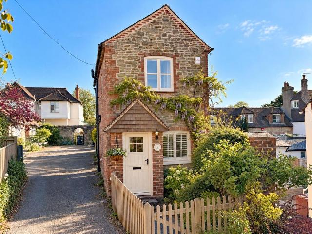 House for rent in Petworth, Chichester
