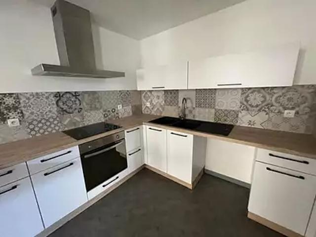 Maison location à Graissentou, Pexiora