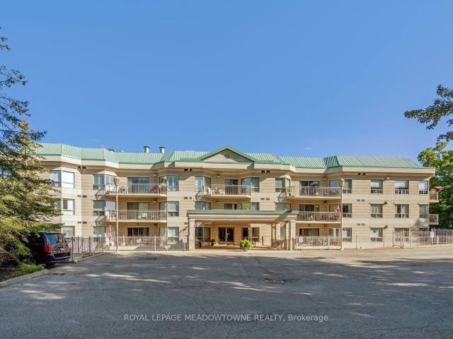 Condo for sale in Georgetown, Ontario