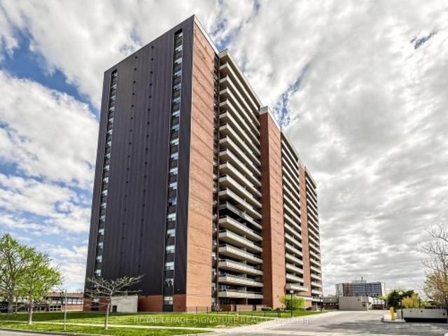 Condo for sale in Scarborough Centre, Toronto
