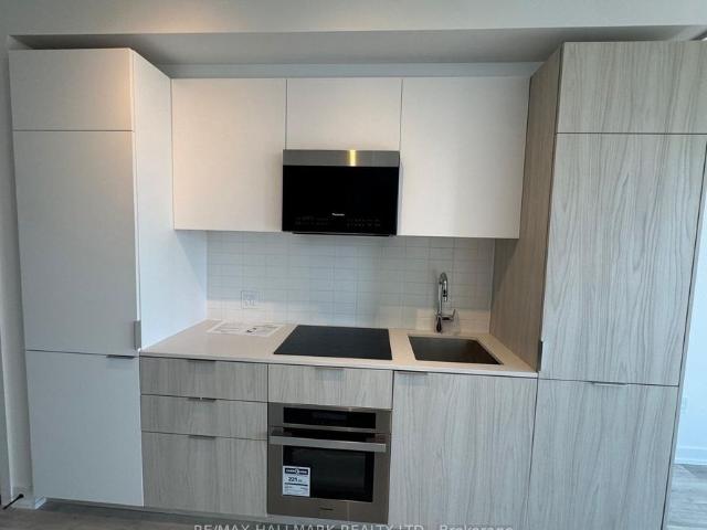 House for rent in Toronto Centre, Toronto