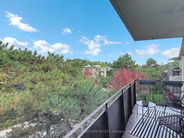 Apartment for sale in Woburn, Ontario