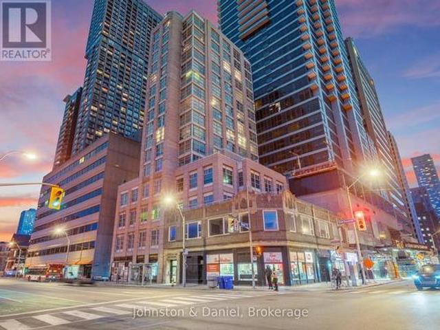 Condo for sale in Toronto Centre, Toronto