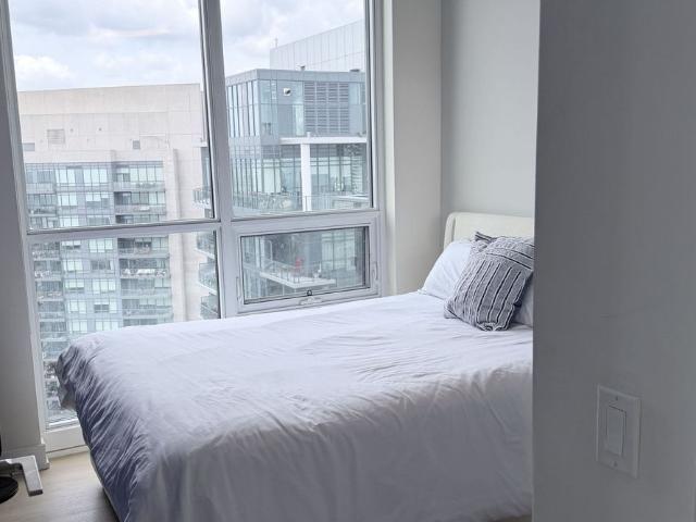 House for rent in Etobicoke—Lakeshore, Toronto