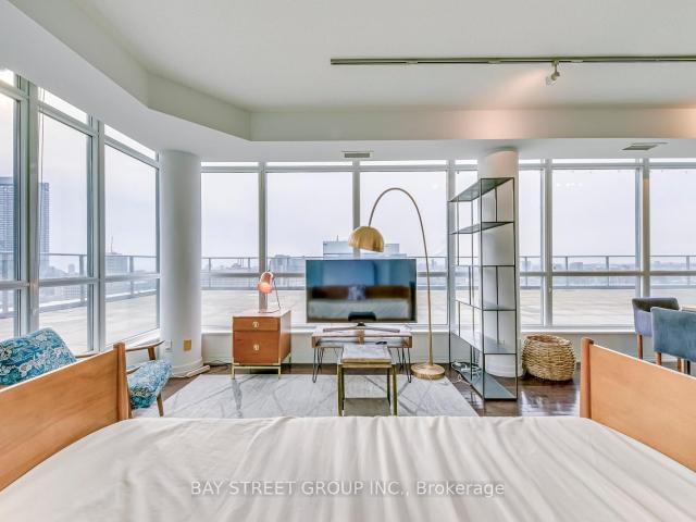 Condo for rent in University—Rosedale, Toronto