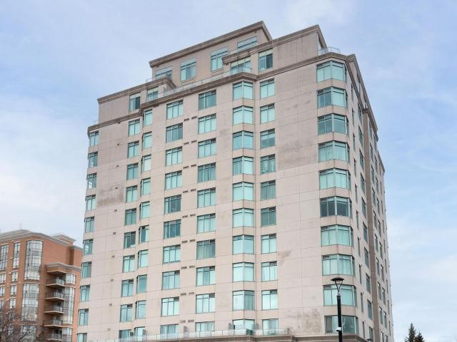 Condo for sale in Toronto, Golden Horseshoe