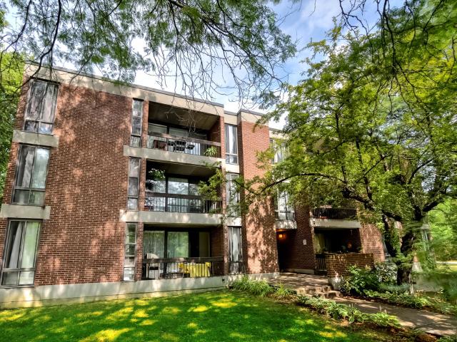 Apartment for rent in St. Leonard's, Quebec
