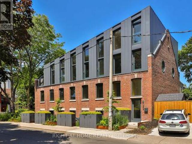 Condo for sale in Woburn, Ontario