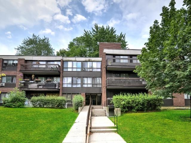 Apartment for rent in St. Leonard's, Quebec