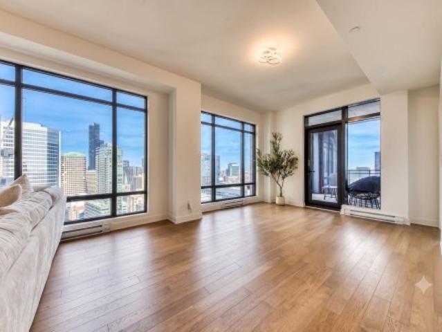 Condo for sale in Quartier international, Montréal