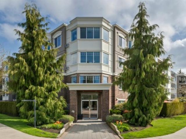 Property for rent in Five Corners, White Rock