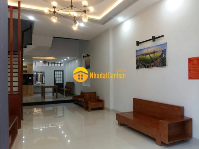 Nhà mặt phố bán