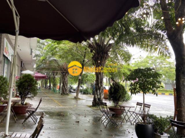 Nhà mặt phố bán