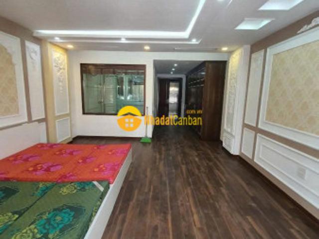 Nhà mặt phố bán