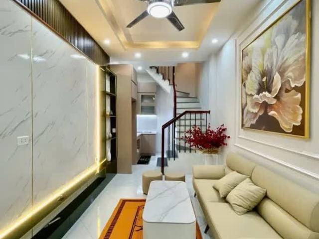 Nhà mặt phố bán tại Hoàn Kiếm, Hà Nội