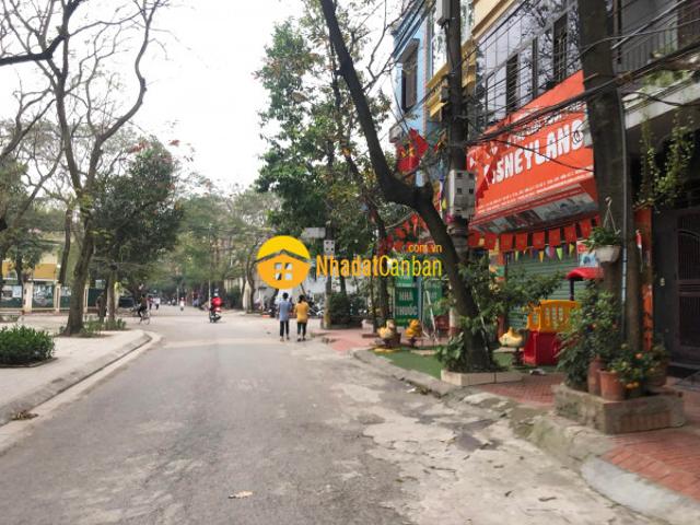 Nhà mặt phố bán