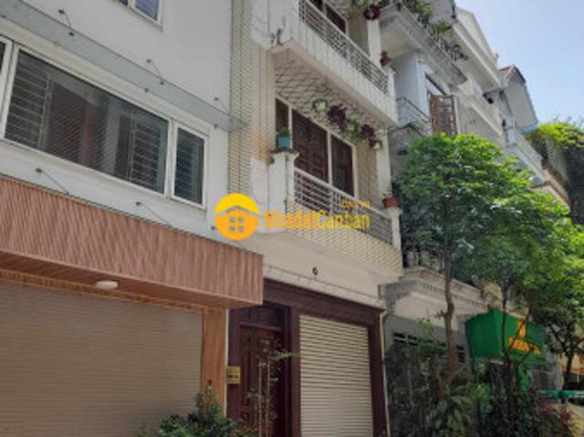 Nhà mặt phố bán