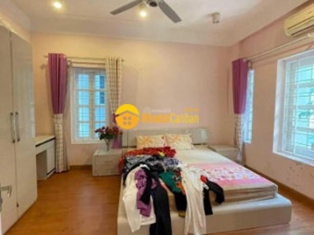 Nhà mặt phố bán