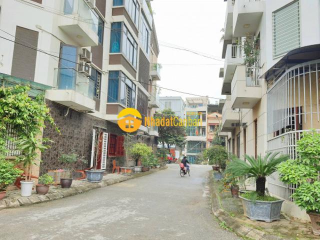 Nhà mặt phố bán