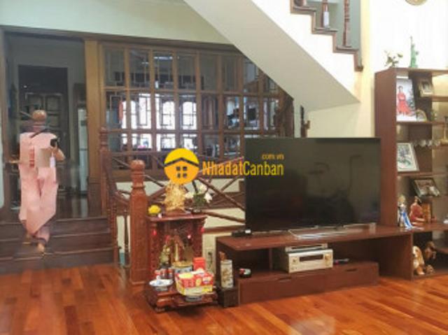Nhà mặt phố bán