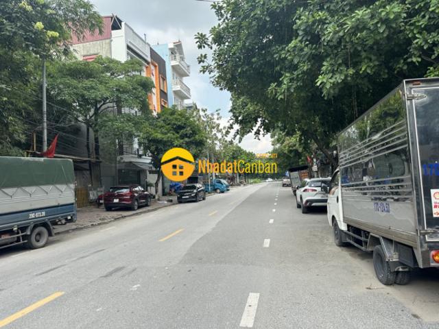 Nhà mặt phố bán