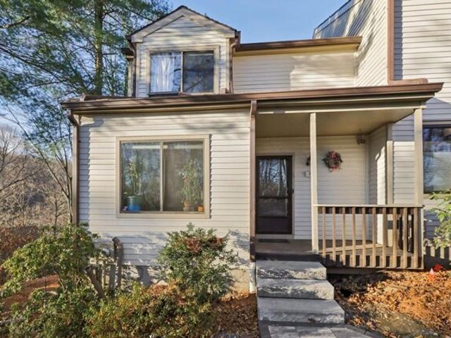 Condo for sale in Millwood