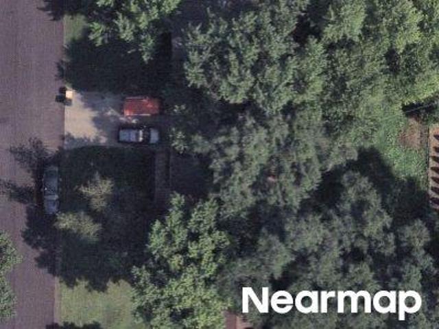 House for sale in Mchenry, Illinois
