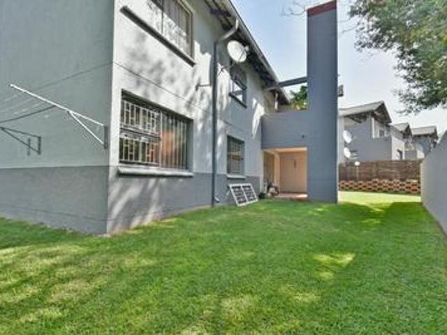 Apartment for sale in Vosloorus, Gauteng