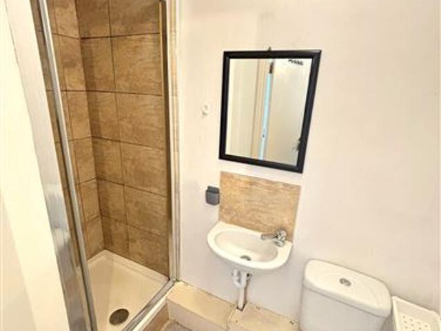 Apartment to rent in Bluebell, North Tipperary