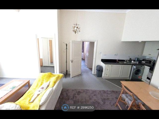 Apartment for rent in Earl's Court, Greater London