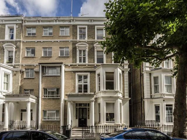 Apartment for rent in Earl's Court, Greater London