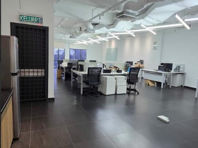 Office for sale in Petaling, Damansara Damai