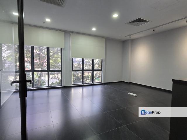 Shop for sale in Petaling, Damansara Damai