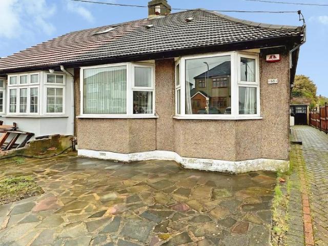 House for rent in London Borough of Havering, Greater London