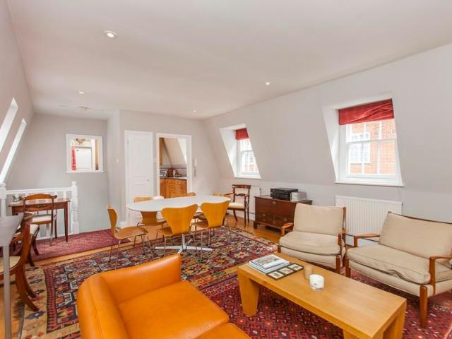 Apartment for rent in Kensington, Greater London