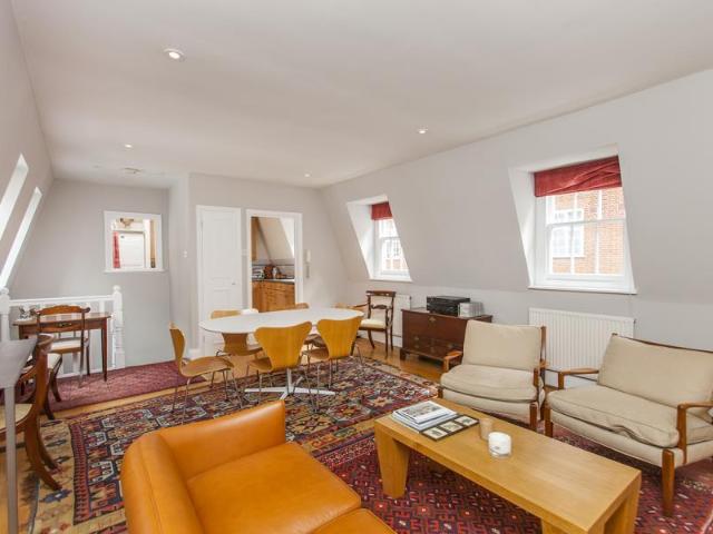 House for rent in Kensington, Greater London