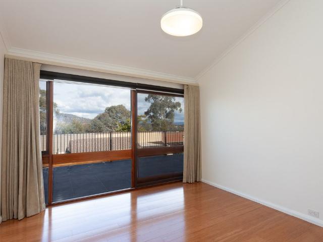 Townhouse for rent in Woden, Australian Capital Territory