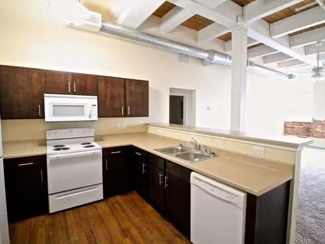 Condo for rent in Moline