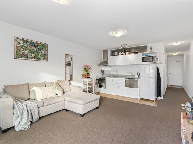 Apartment for rent in Heathcote, Canterbury