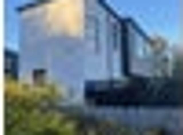 Townhouse for rent in Heathcote, Canterbury