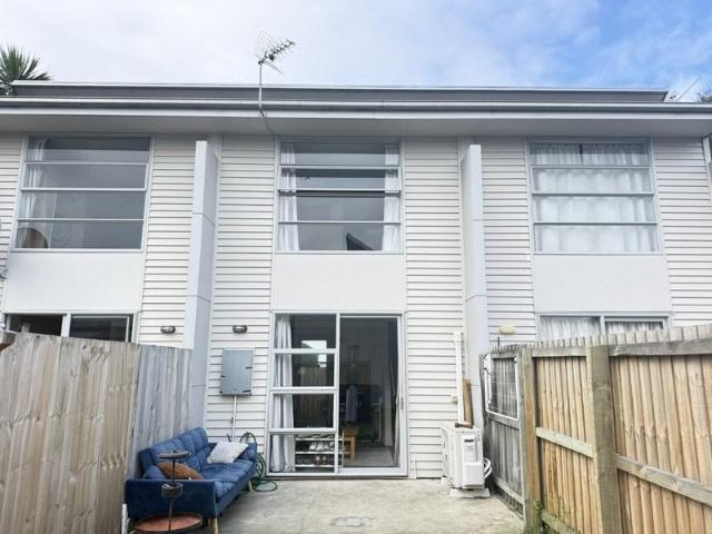 House for rent in Heathcote, Canterbury