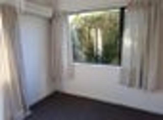 Townhouse for rent in Heathcote, Canterbury
