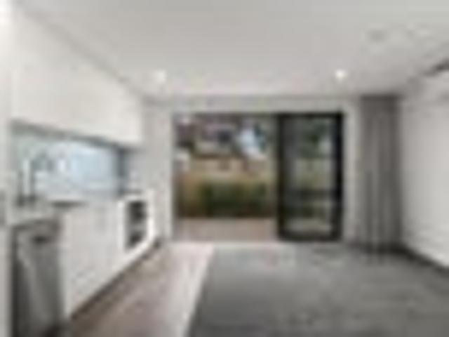 Townhouse for rent in Heathcote, Canterbury