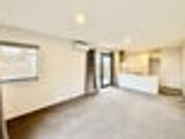Townhouse for rent in Heathcote, Canterbury