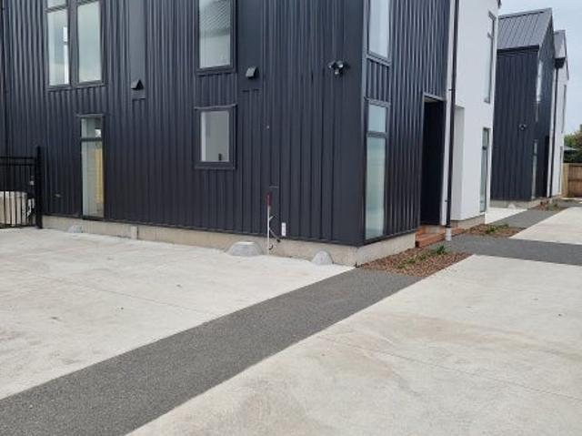 Apartment for rent in Heathcote, Canterbury