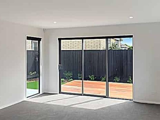 Apartment for rent in Heathcote, Canterbury
